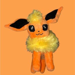 Flareon Plush - Pokémon